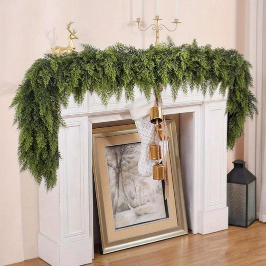 Christmas Garland – Artificial Greenery, Art Deco Style & Stair Trim