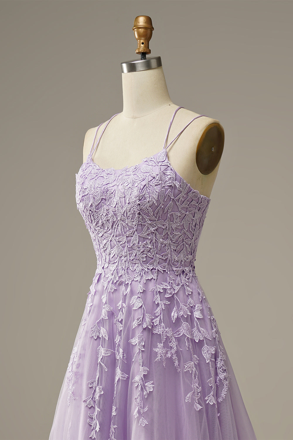 Victoria – Fashionable Tulle Ball Gown with Appliqués