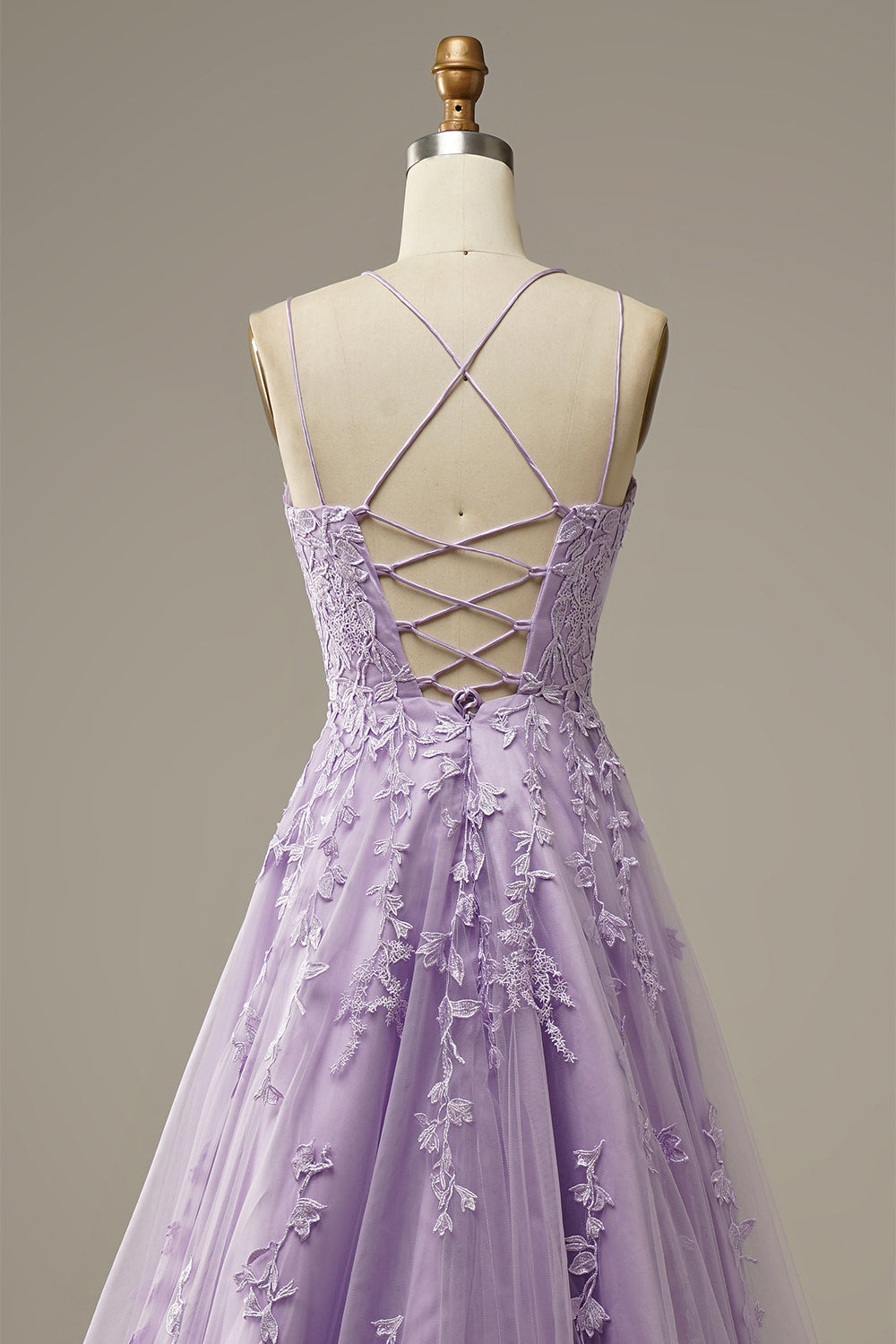 Victoria – Fashionable Tulle Ball Gown with Appliqués