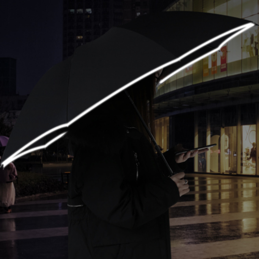 Windproof LED Umbrella – Automatic Open/Close, 105cm & Rechargeable Battery