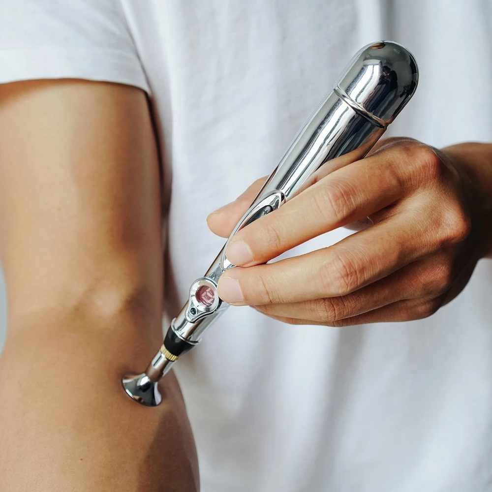 Optimized Product Title: **Elektrischer Akupressur-Stift mit 3 Aufsätzen – 9 Intensitätsstufen, schmerzfrei ohne Nadeln für effektive Schmerztherapie**