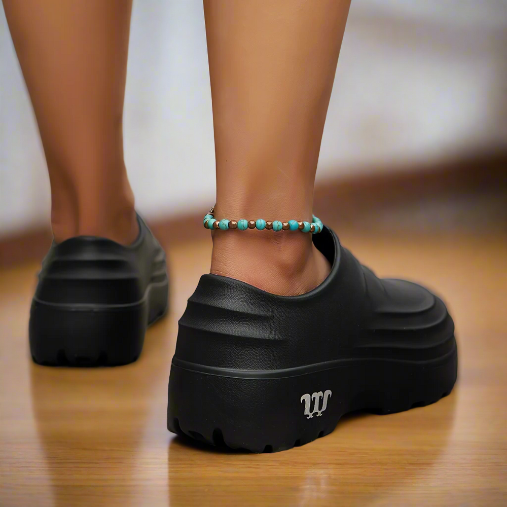AquaStep – Orthopedic Waterproof Clogs