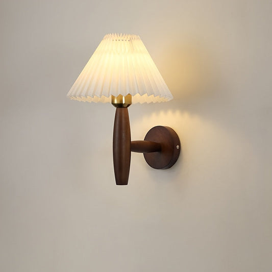 Wooden Wall Sconce – Nordic Retro Style, Pleated Shade &amp; Bedside Lighting