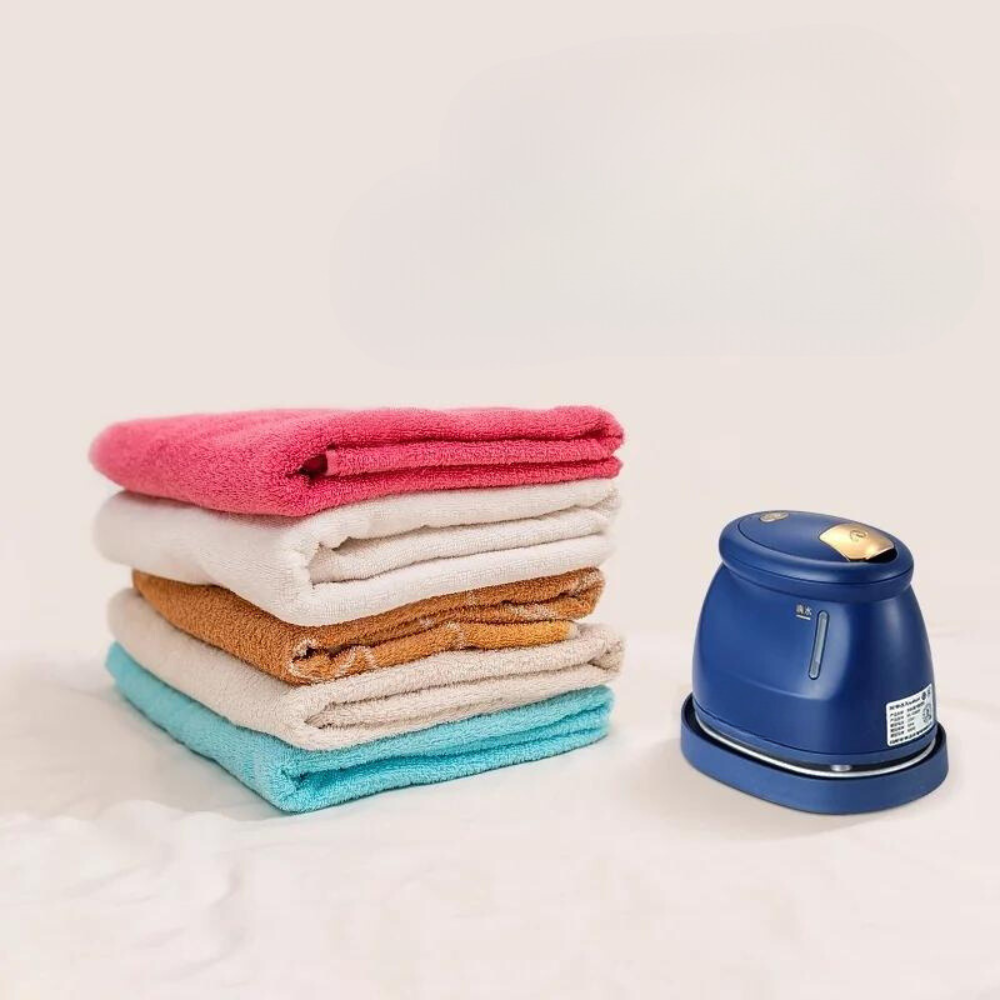 Compact Handheld Garment Steamer – Travel-Size, Fast-Heat & 12.5cm