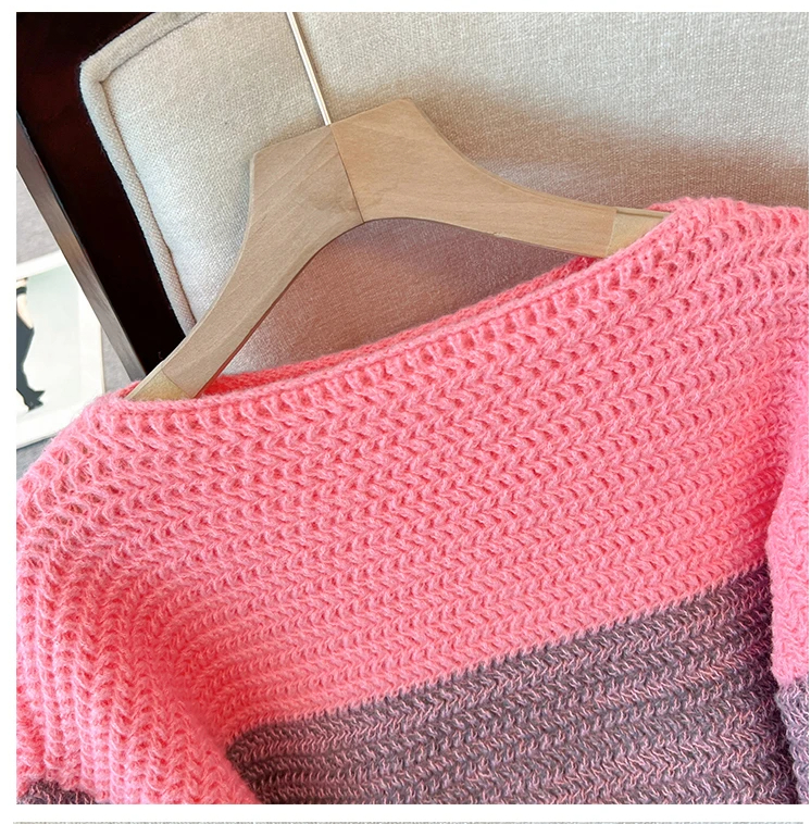 Cozy Plus-Size Fall Sweater - Lounge-Style with Trendy Color-Block Patch Design