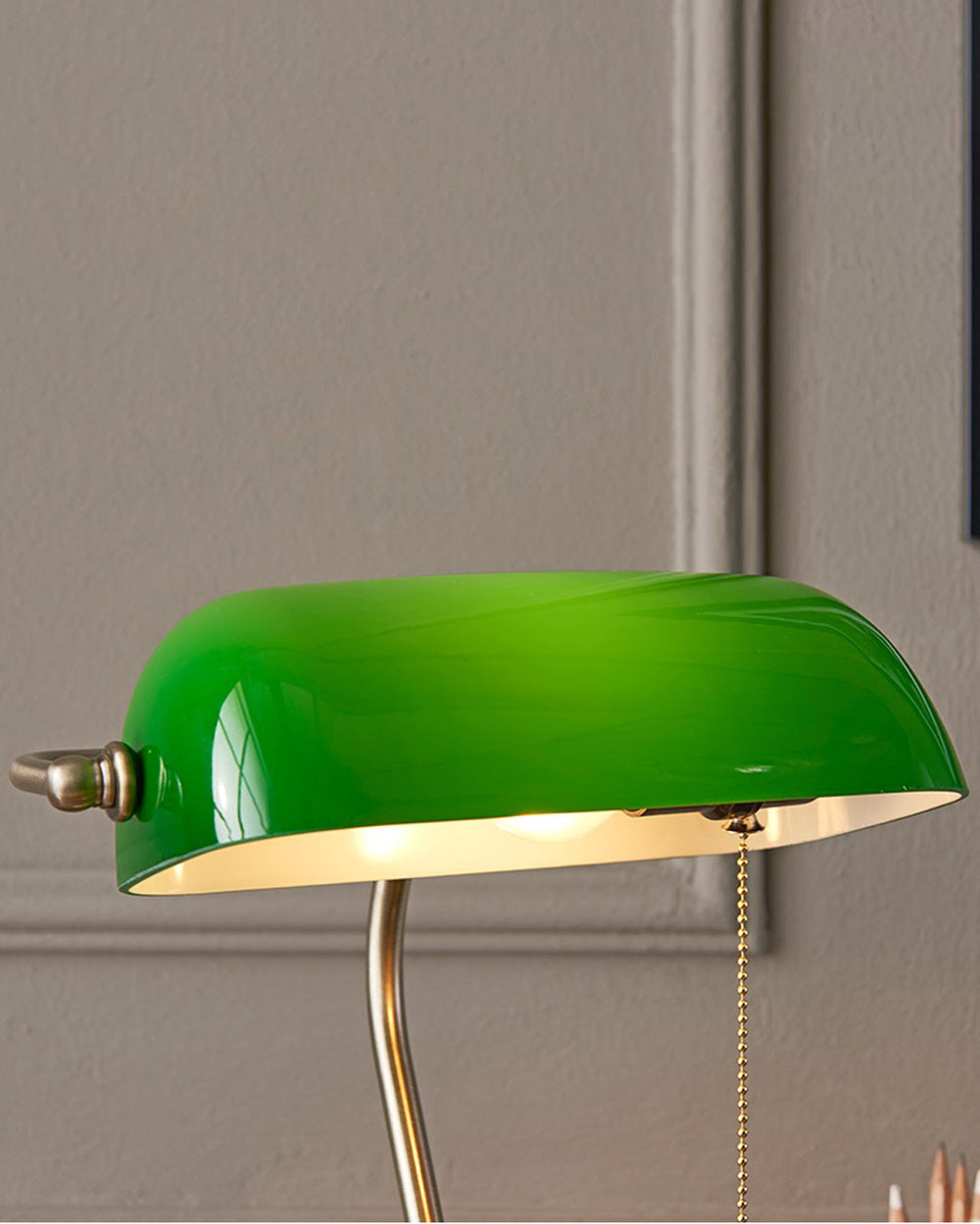 BowLift | Classic Banker Lamp
