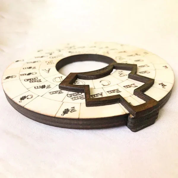 Wooden Chord Wheel – Music Theory Aid for Piano, Guitar & Keyboard