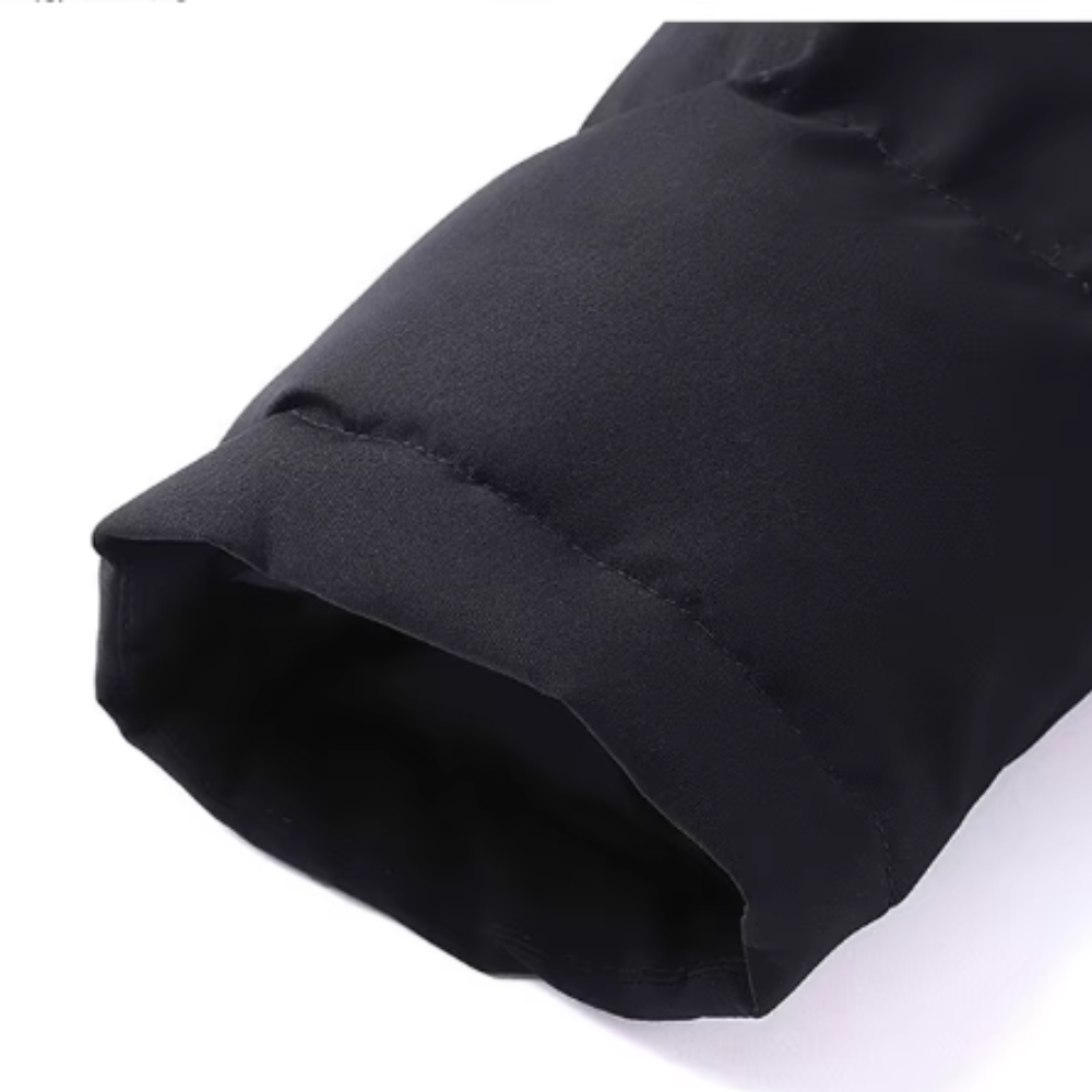 Optimized Product Title: "Premium Gepolsterte Winterjacke für Damen/Herren - Warm, Wasserdicht & Stilvoll für die kalte Jahreszeit" 

This title includes relevant keywords and details that can help improve visibility and attract potential buyers.