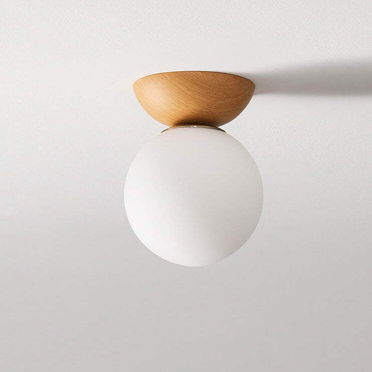 Optimized Product Title: "Moderne Glaskugel Deckenleuchte – Elegante Deckenlampe für Wohnräume, Schlafzimmer & Flure" 

This title includes relevant keywords while providing more detail about the product's style and potential uses, which can improve visib