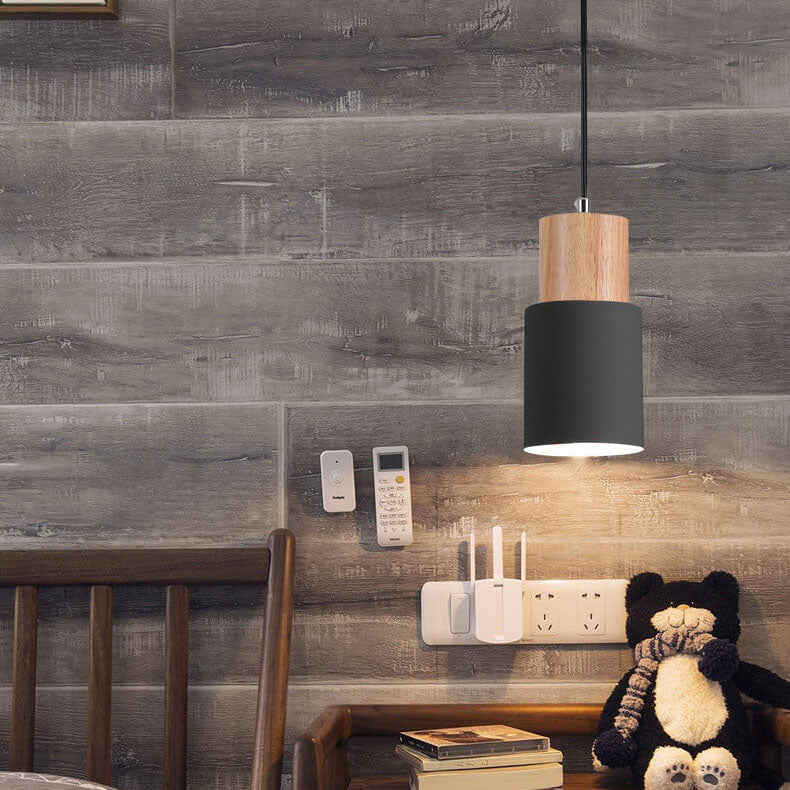 Stylish Modern Metal Pendant Light - Sleek Design for Contemporary Home Decor