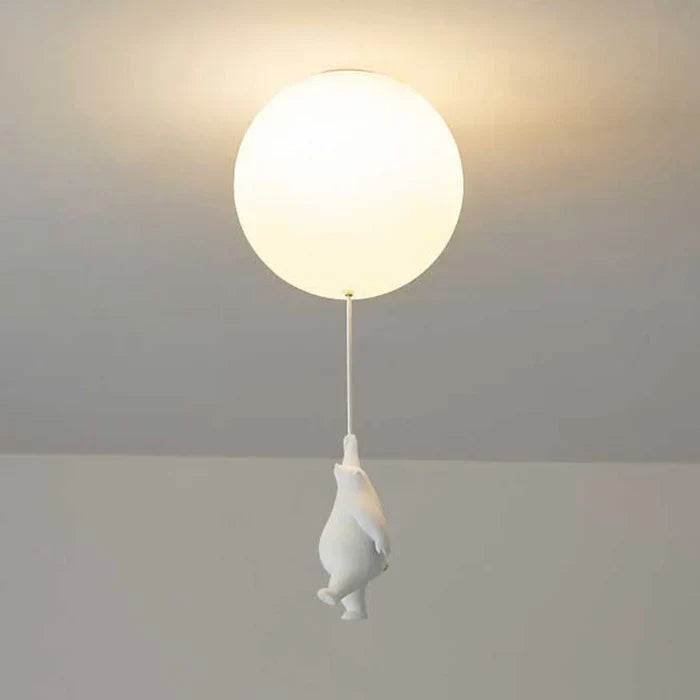 Optimized Product Title: "Bär & Ballon Hängeleuchte – Stilvolle Kinderzimmerlampe mit Warmem Licht für Gemütliche Atmosphäre" 

This title includes relevant keywords while emphasizing the product's appeal and functionality.