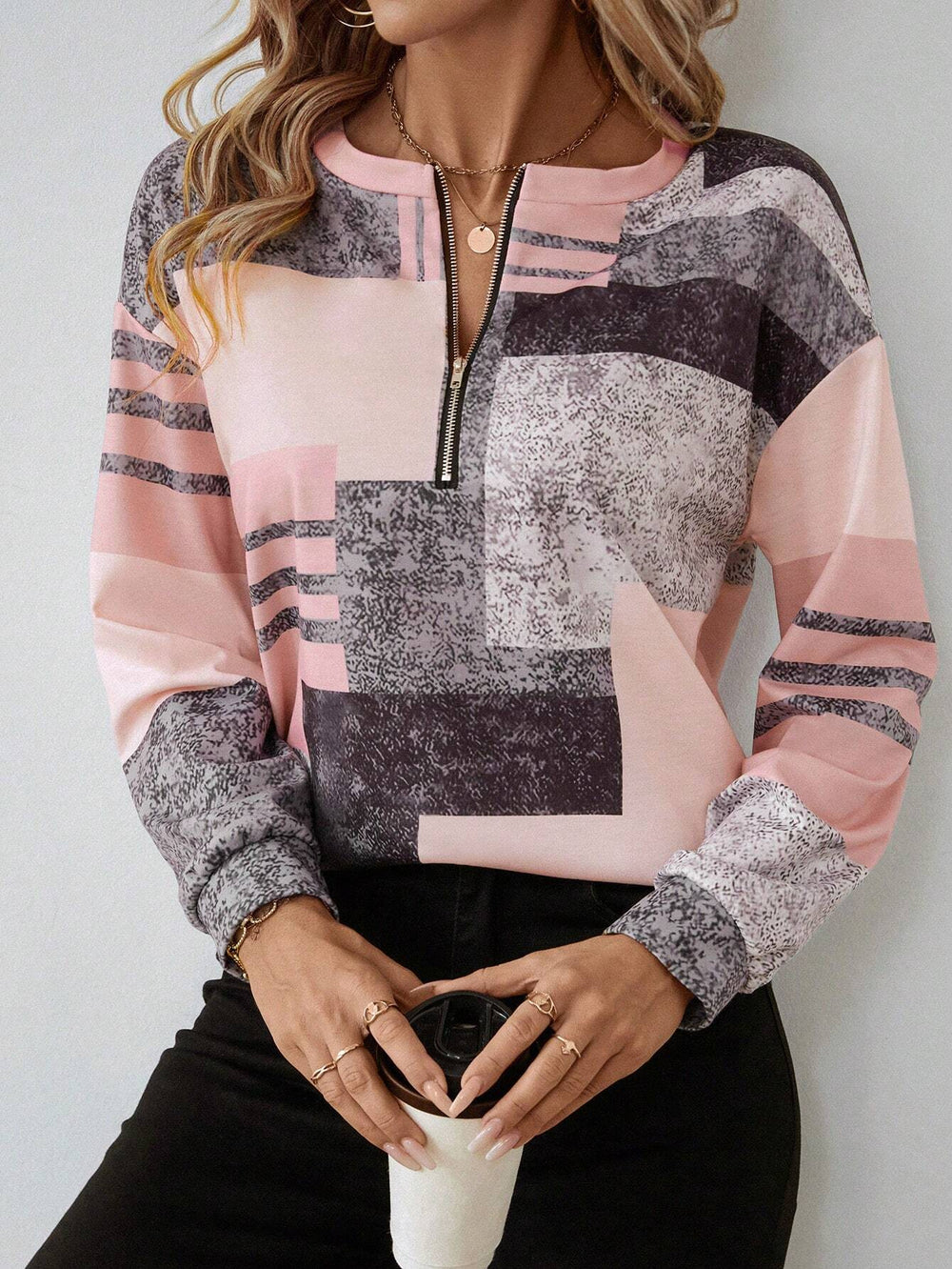 Kaimana™ Vintage-Inspired Chic Sweatshirt for Stylish Comfort | Retro Fashion Statement
