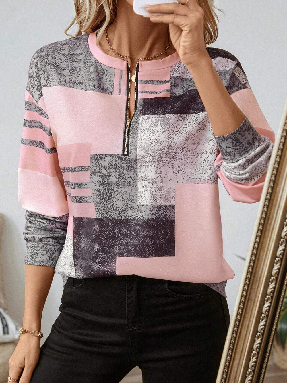 Kaimana™ Vintage-Inspired Chic Sweatshirt for Stylish Comfort | Retro Fashion Statement