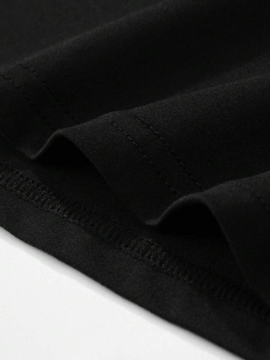 Enhanced Product Title: **Ethan™ Essentials Rollkragen 3er-Pack - Hochwertige, Bequeme Rollkragenpullover für Herren - Perfekt für jeden Anlass** 

This title includes keywords that potential customers might search for, such as "hochwertige" (high-quality
