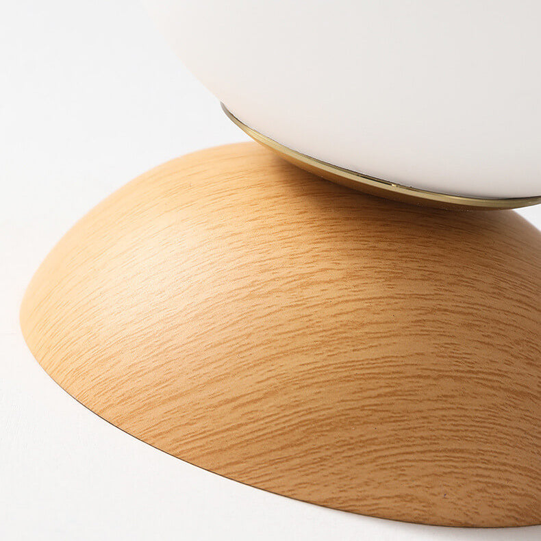 Optimized Product Title: "Moderne Glaskugel Deckenleuchte – Elegante Deckenlampe für Wohnräume, Schlafzimmer & Flure" 

This title includes relevant keywords while providing more detail about the product's style and potential uses, which can improve visib