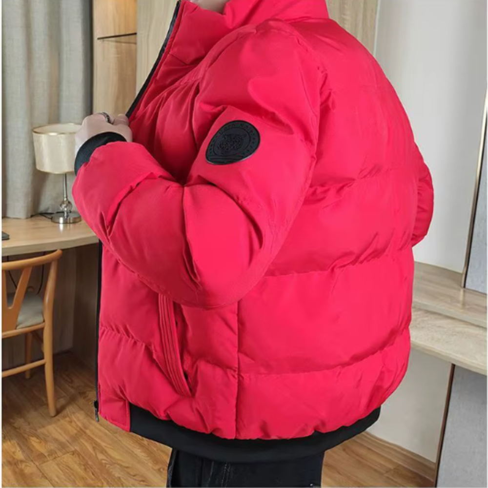 Optimized Product Title: "Elegante Winddichte Herrenjacke – Stylische und Funktionale Outdoor-Jacke für Herren" 

This title includes relevant keywords while providing additional details that may attract more clicks.