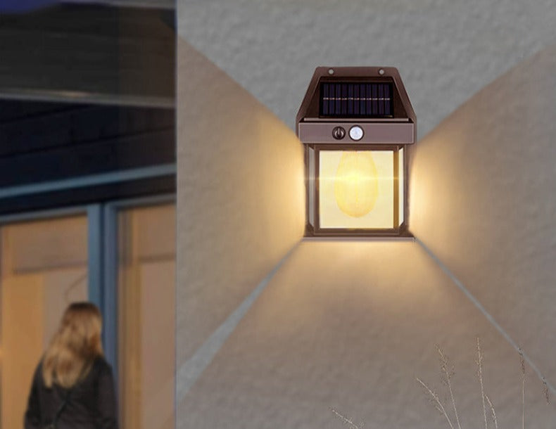 Solar Wall Light with Motion Sensor – IP65 Waterproof, 12h Runtime, White & Black Outdoor LED