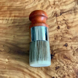 Optimized Product Title: **Lederbalm mit Applikatorbürste – Pflege, Schutz & Farbauffrischung für Leder** 

This title maintains the original meaning while enhancing clarity and searchability for Google Shopping.