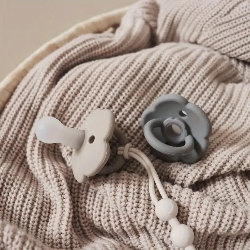 Silicone Pacifier Clip Chain – BPA-Free, Wooden Clip & Bear Design for Babies