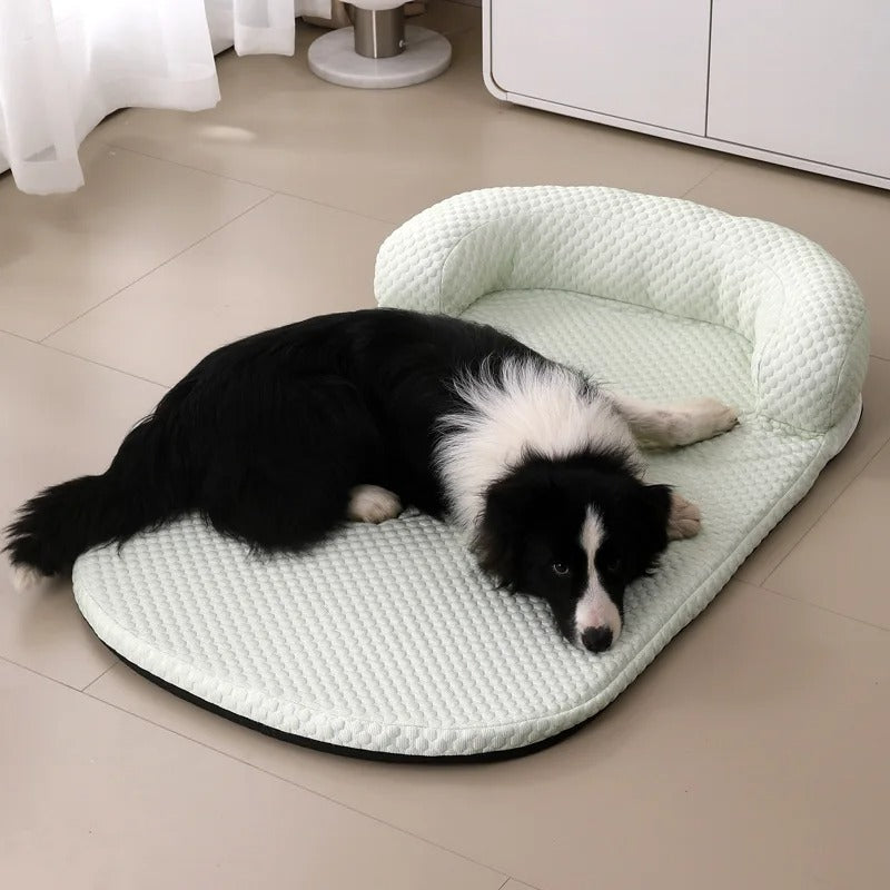 Pet Cooling Mat – Breathable Silk Cover, Machine-Washable & 3 Sizes