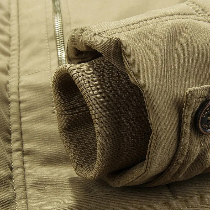 Optimized Product Title: "Hochwertige Winterjacke für Männer - Warm, Wasserdicht & Stilvoll | Ideal für Outdoor-Aktivitäten" 

This title includes keywords that potential buyers might search for, highlights key features, and specifies the target audience.
