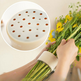 Optimized Product Title: "Blumenstielhalter für Vasen – 2er-Set Perforierter Strauß-Organizer für Perfekte Blumenarrangements" 

This title includes relevant keywords while maintaining clarity and appeal for potential buyers.