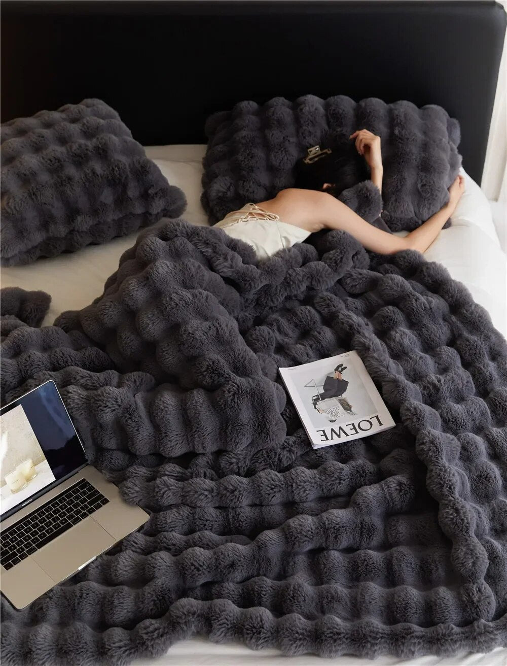 WarmWol Cozy Plush Wool Blanket
