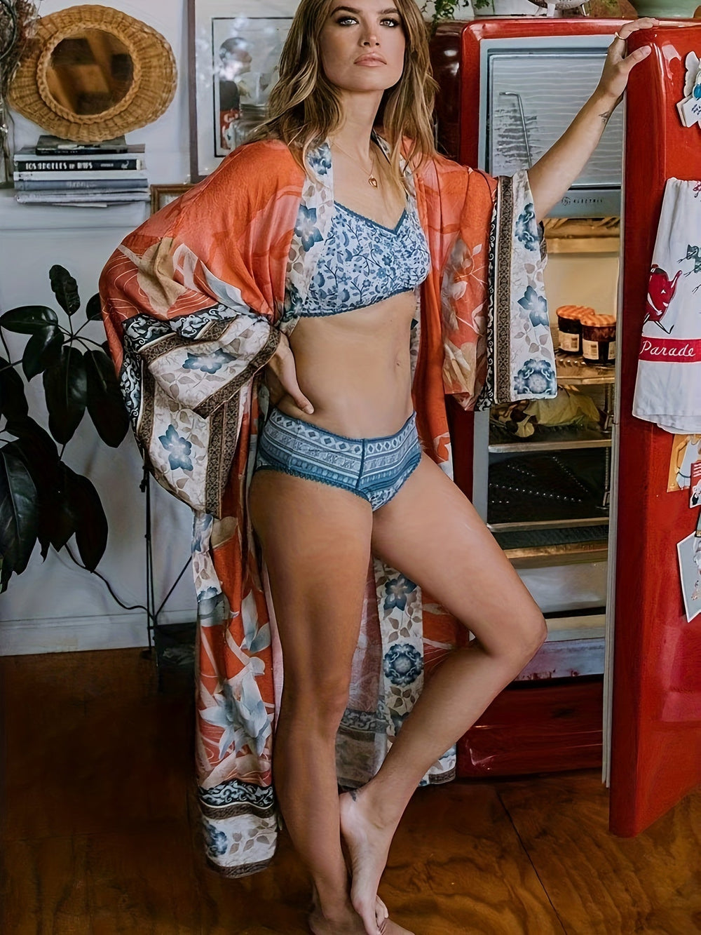 Isabella – Red Floral Print Kimono