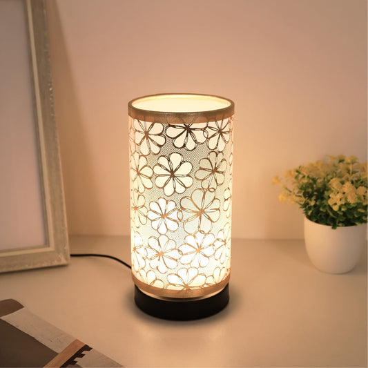 Floral USB Table Lamp – Sunflower Shade, Golden Accents & Warm Ambient Light
