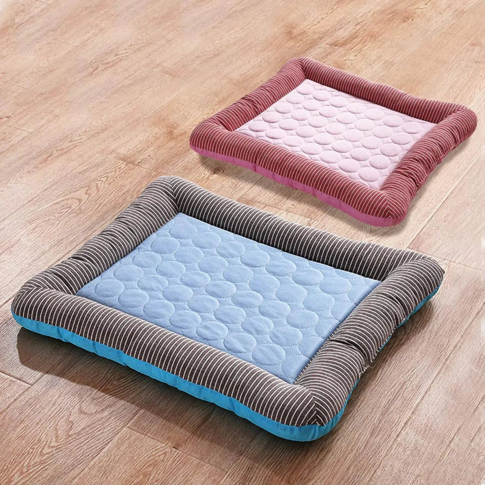 Pet Cooling Mat – Bolstered Edge, Non-Slip Base & Machine-Washable for Dogs & Cats