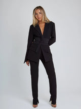 Enhanced Product Title: "Vivian Luxe Chic Blazer for Women - Elegant Tailored Jacket for Office & Casual Wear" 

This title includes keywords that potential customers might search for, such as "women," "elegant," "tailored," "jacket," "office," and "casua