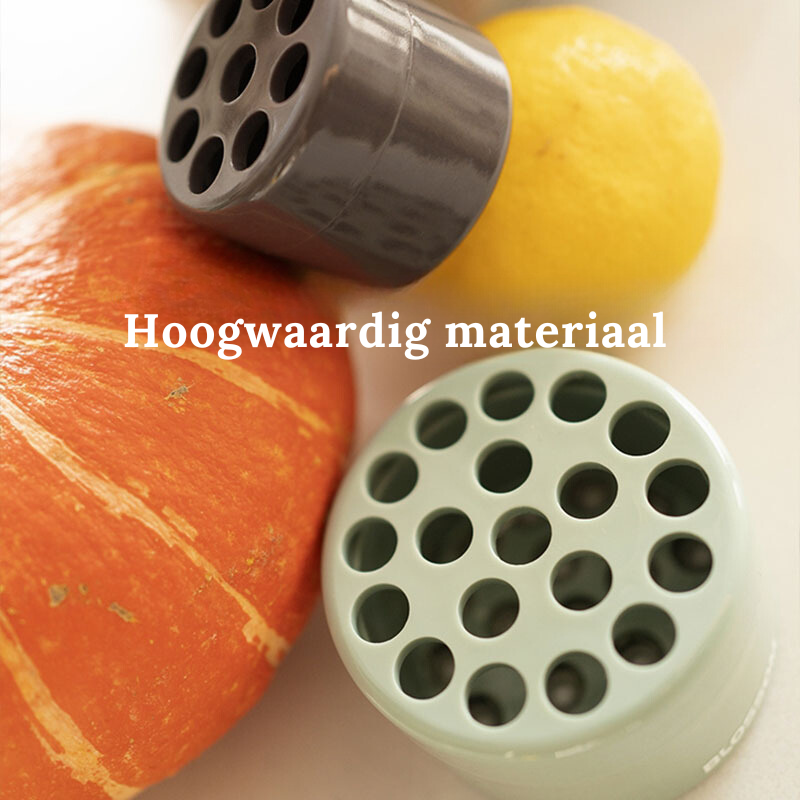 Optimized Product Title: "Blumenstielhalter für Vasen – 2er-Set Perforierter Strauß-Organizer für Perfekte Blumenarrangements" 

This title includes relevant keywords while maintaining clarity and appeal for potential buyers.