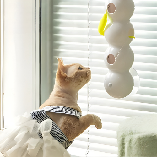 Optimized Product Title: "Interaktives Katzen-Wandspielzeug mit Bewegungsmechanismus – Fördert Spieltrieb und Aktivität für Katzen" 

This title includes relevant keywords while providing more detail about the product's benefits, which can help improve vi