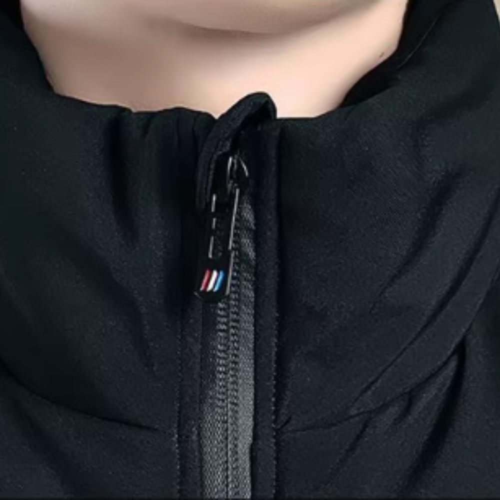 Optimized Product Title: "Elegante Winddichte Herrenjacke – Stylische und Funktionale Outdoor-Jacke für Herren" 

This title includes relevant keywords while providing additional details that may attract more clicks.