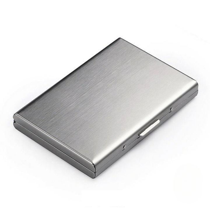RFID-Blocking Metal Card Holder – Holds 6 Cards, Slim Anti-Theft & Pop-Up Design