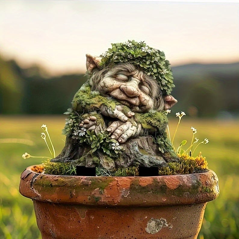 Acrylic Garden Stakes – 6 Mystical Figures, 19×30cm & Weather-Resistant