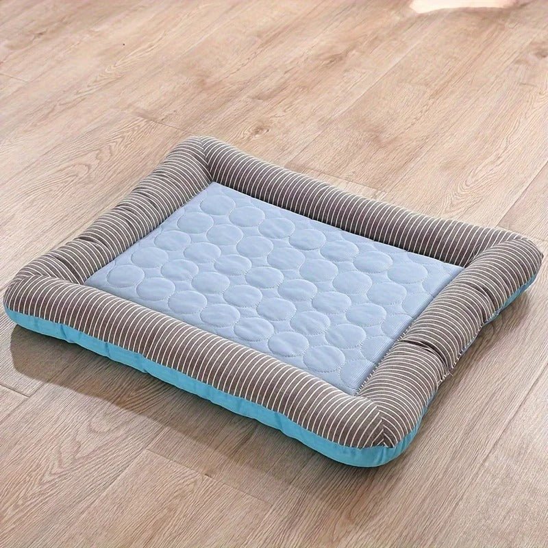 Pet Cooling Mat – Bolstered Edge, Non-Slip Base & Machine-Washable for Dogs & Cats