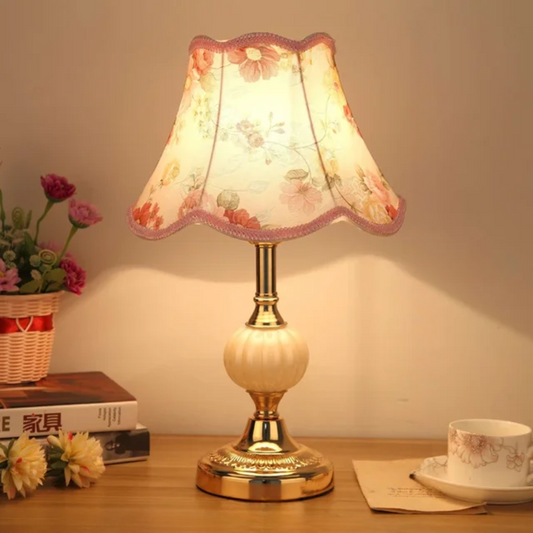 Table Lamp – Scandinavian Style, Vintage Design & Elegant Floral Pattern