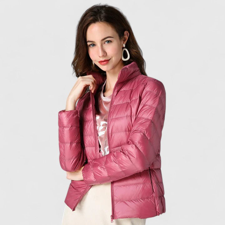 Optimized Product Title: "Melorynne Elegante Damenjacke - Stilvolle, Hochwertige Übergangsjacke für Modebewusste Frauen" 

This title includes relevant keywords, specifies the target audience (women), and highlights key features (stylish, high-quality, tr