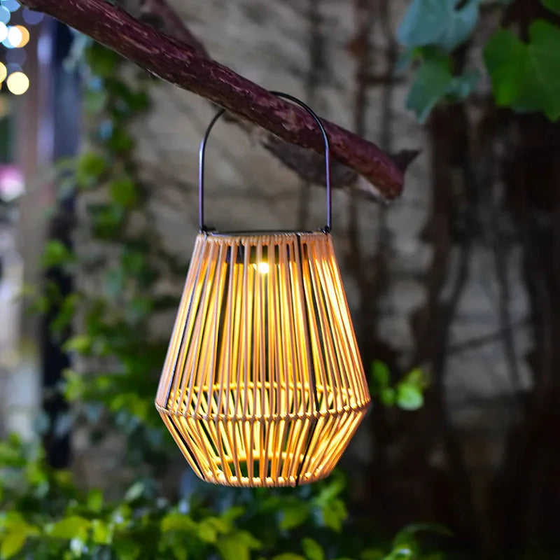Rattan Solar Lantern – Auto Dusk Sensor, IP54 Waterproof, 10-Hour Warm White