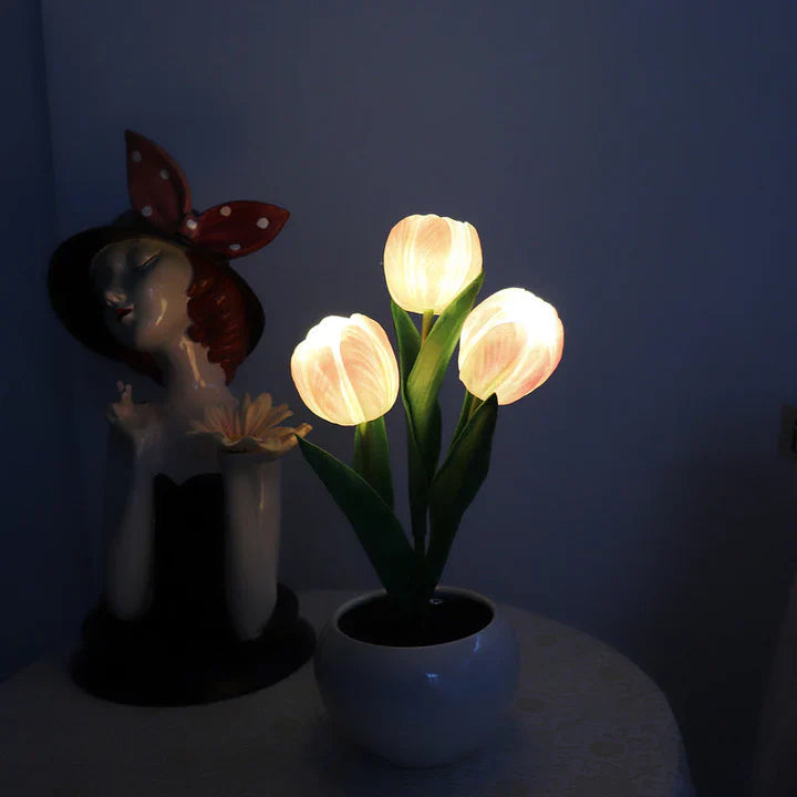 Stilvolle Tulpen-LED-Tischlampe im Keramiktopf – Warmes Dekorlicht für Gemütliche Atmosphäre