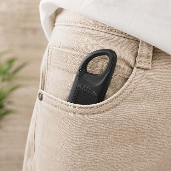 Hand-Crank LED Flashlight – Solar & Dynamo Charging, Rechargeable & Compact Design