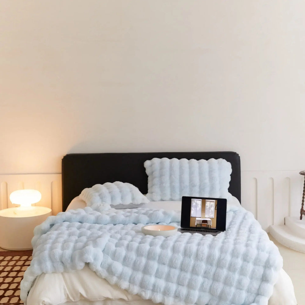 WarmWol Cozy Plush Wool Blanket