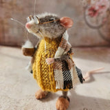 Handmade Felt Mouse Christmas Ornament – Needle-Felted Decoration