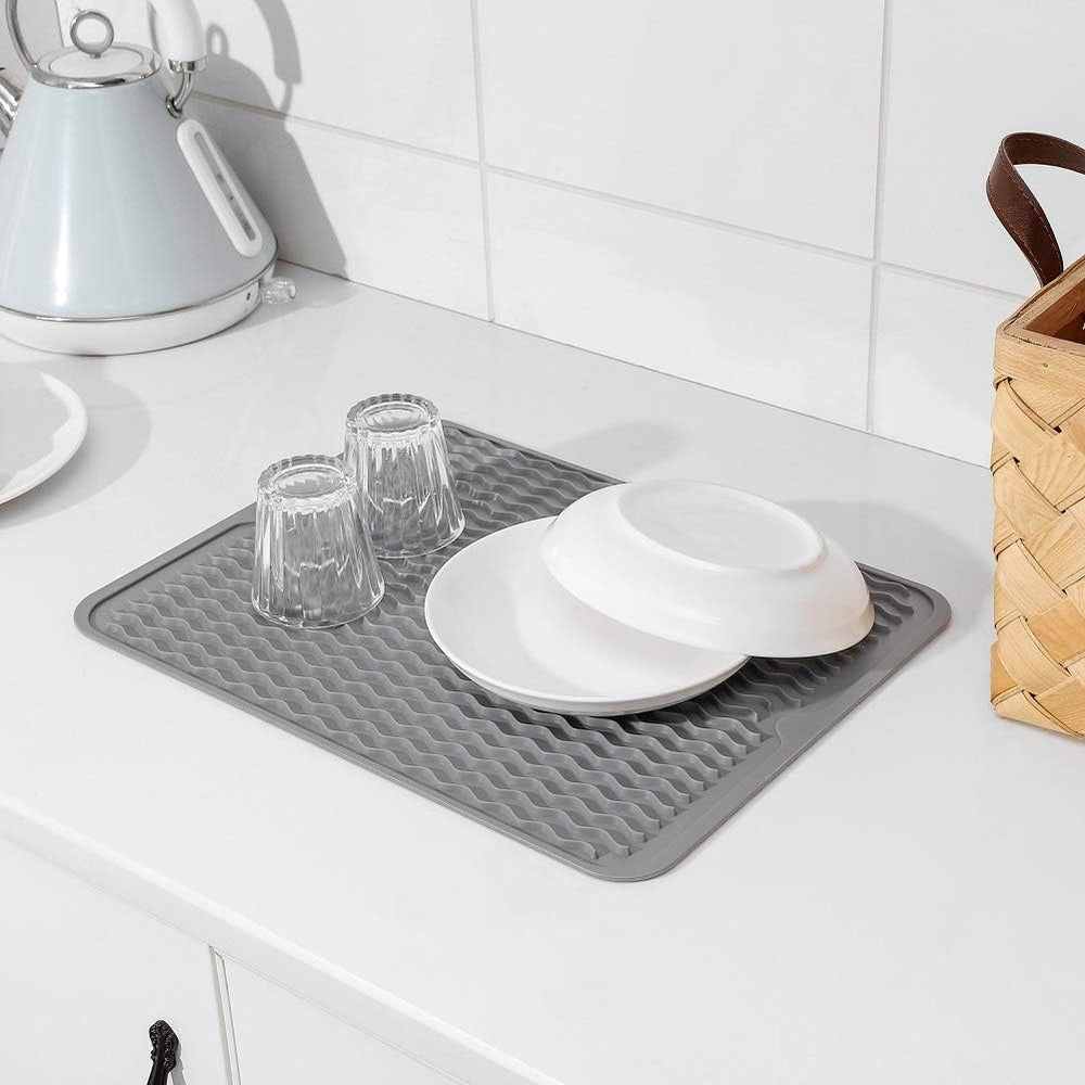 Enhanced Product Title: "Silikon-Abtropfmatte – Hitzebeständig, Leicht zu Reinigen & Rutschfest für Küchenbedarf" 

This title includes relevant keywords while highlighting key features to attract potential buyers.