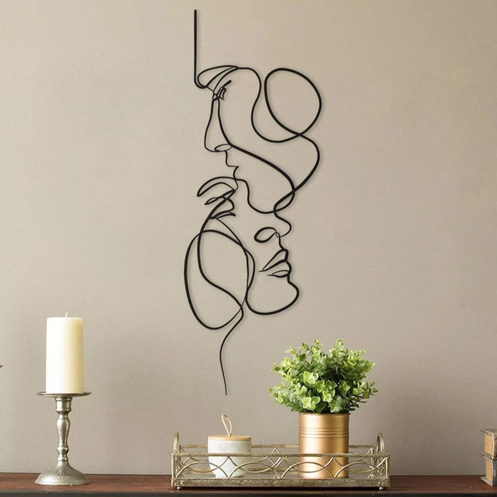 Enhanced Product Title: "3D Metall Wandkunst - Moderne Wanddekoration für Wohnzimmer, Büro & Schlafzimmer" 

This title includes relevant keywords and provides more context about the product, making it more appealing for Google Shopping.