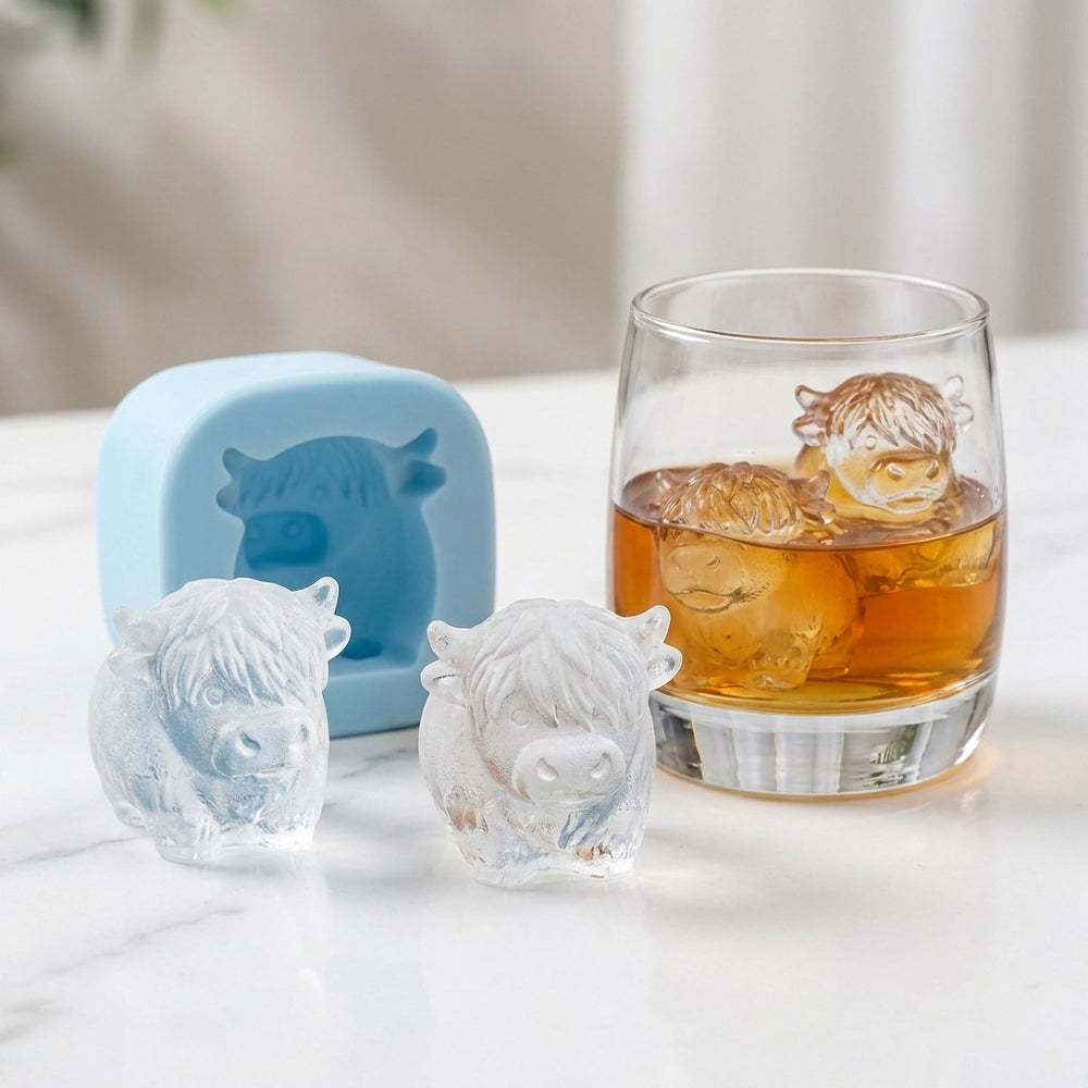 Highland Cow Ice Cube Tray – Silicone, 6 Cavities & BPA-Free