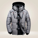 Optimized Product Title: Paul™ - Herren Wind- und Wasserfeste Daunenjacke für Outdoor-Aktivitäten | Leicht, Warm & Atmungsaktiv 

This title includes relevant keywords, specifies the target audience (men), and highlights key features that potential buyers
