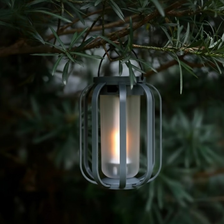 Optimized Product Title: "Tragbare LED-Laterne mit USB-Aufladung – Wasserdicht & Helligkeitsverstellbar für Camping, Outdoor & Notfälle" 

This title includes relevant keywords, highlights key features, and specifies the intended use, making it more appea