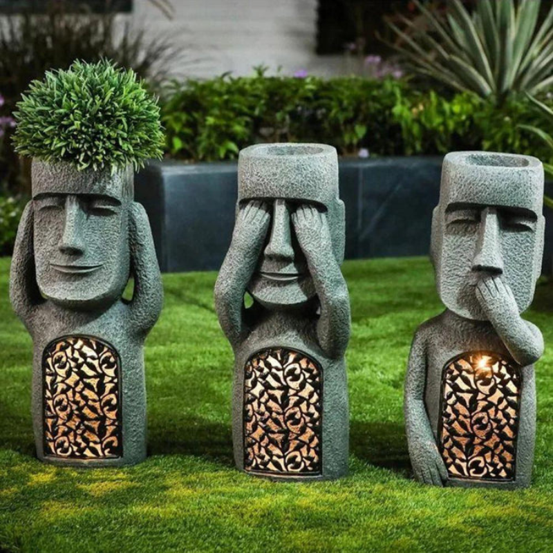 Optimized Product Title: "Abstraktes Gesicht Pflanzgefäß mit Solar-LED-Licht – Dekoratives Gartenaccessoire für Innen und Außen" 

This title includes relevant keywords while providing a clearer description of the product's features and uses.